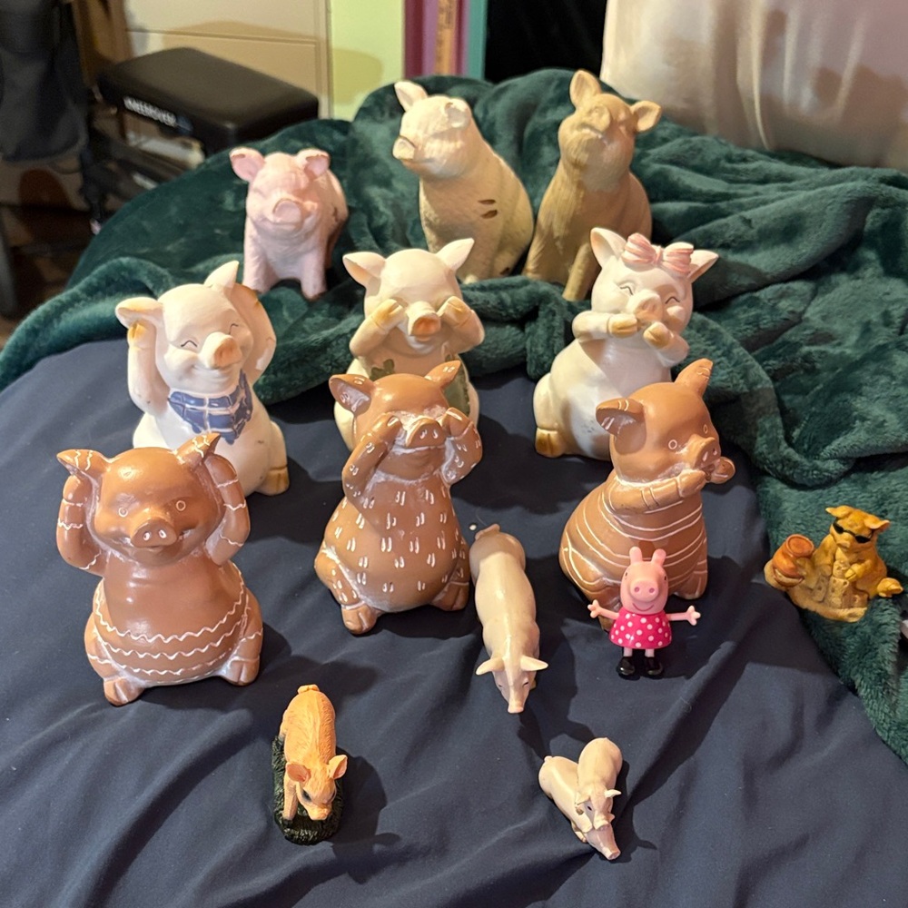 Adorable Pig Figurine Set - Brown and Pink